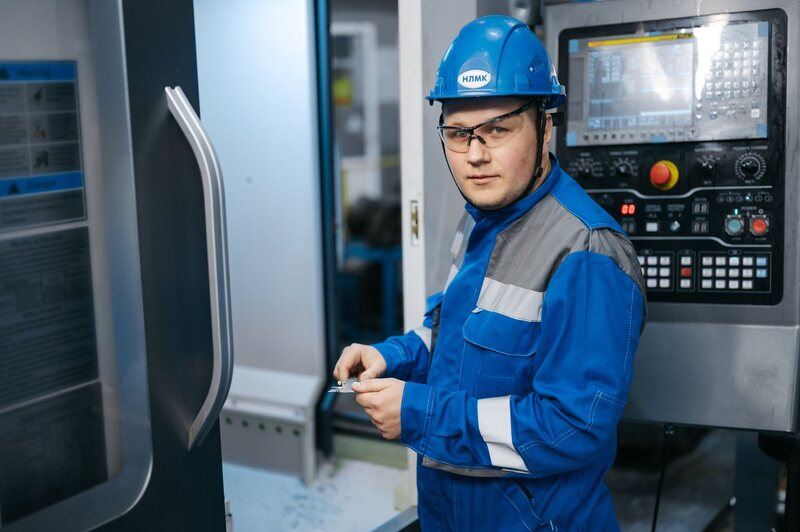 Industrial engineer providing engineering solutions